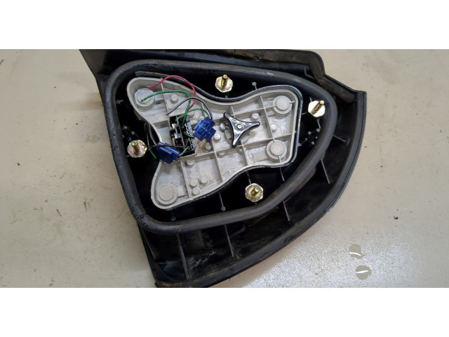 Задний фонарь          