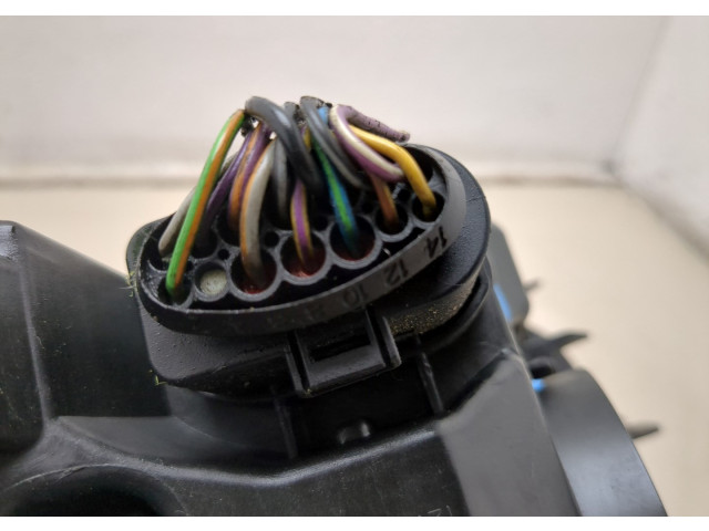 Фара передняя  Ford Focus 3 2011-2015 правая 