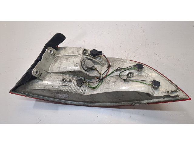 Задний фонарь          