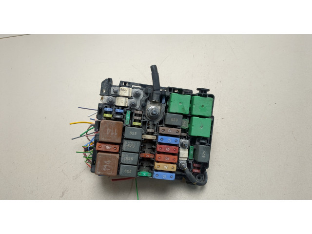 Блок предохранителей  Citroen Berlingo 2018-2024         