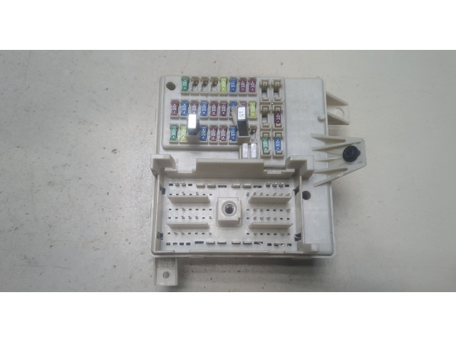 Блок предохранителей  Cadillac CTS 2008-2013      25856534   