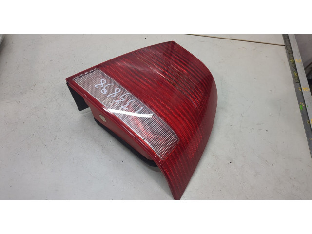 Задний фонарь 1J5945096AB Volkswagen Bora