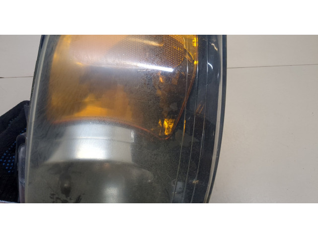 Фара передняя Ford Expedition 2002-2006 левая