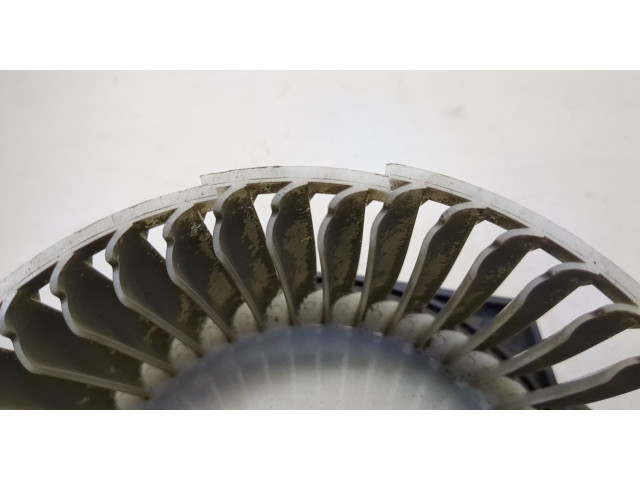 Моторчик печки Mitsubishi Outlander 2003-2009