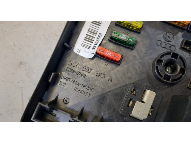 Блок предохранителей  Volkswagen Passat 7 2010-2015 Европа            