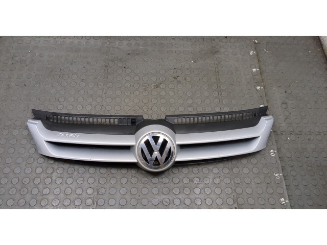 Решетка радиатора Volkswagen Golf Plus 5M0853651A