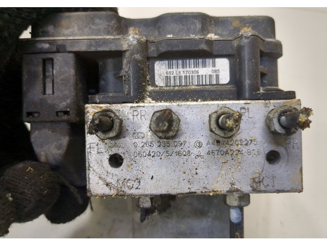 Блок АБС, насос (АБС, ESP, ASR) Smart Forfour W454 2004-2006