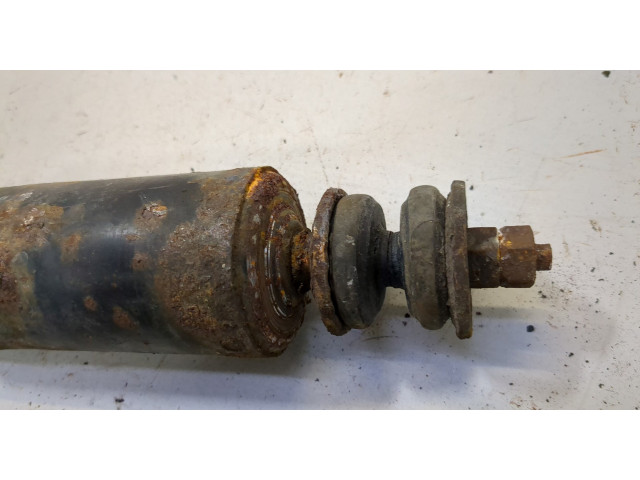 Стойка амортизатора Mitsubishi Montero Sport / Pajero Sport 1996-2008 MR316549