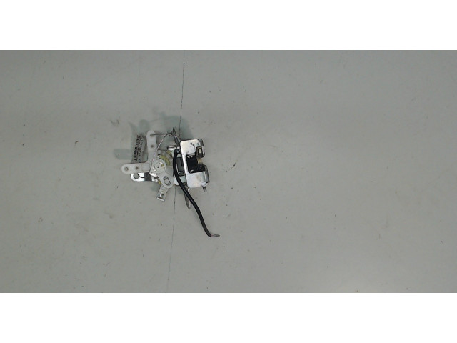 Замок багажника Daihatsu YRV