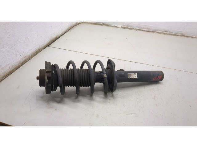 Стойка амортизатора Audi Q3 2011-2018 5N0413031AS, 5N0411105AJ