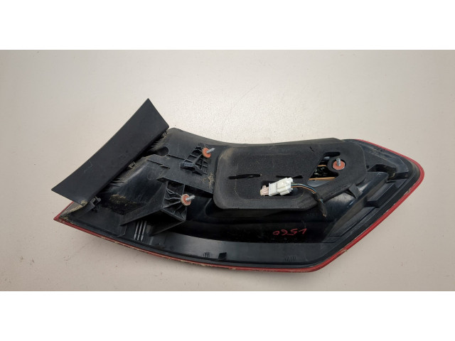 Задний фонарь          