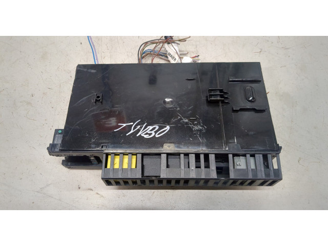 Блок предохранителей  Mercedes CLS C219 2004-2010         