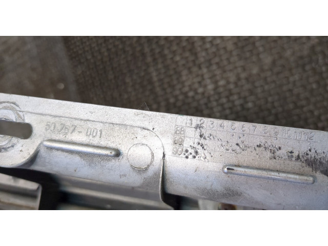 Решетка радиатора  Peugeot 605         3 