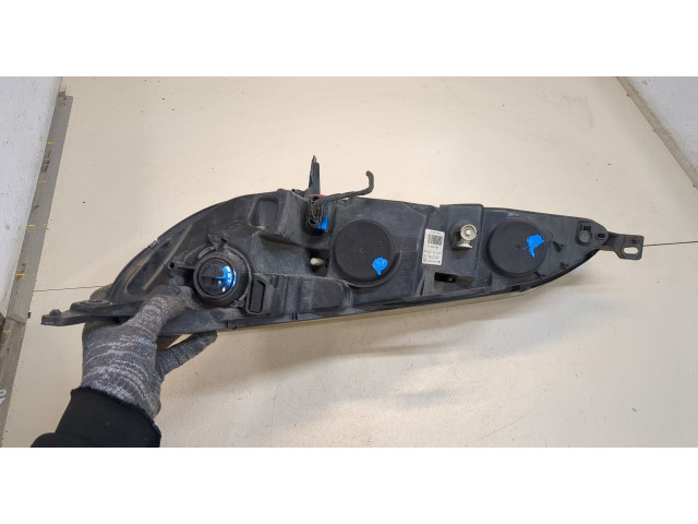 Фара передняя Peugeot 407 правая