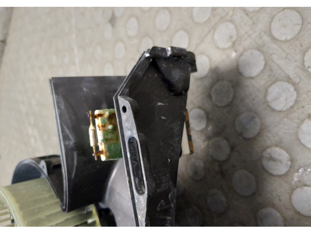 Моторчик печки Opel Meriva 2003-2010