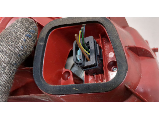 Задний фонарь 3C9945096N