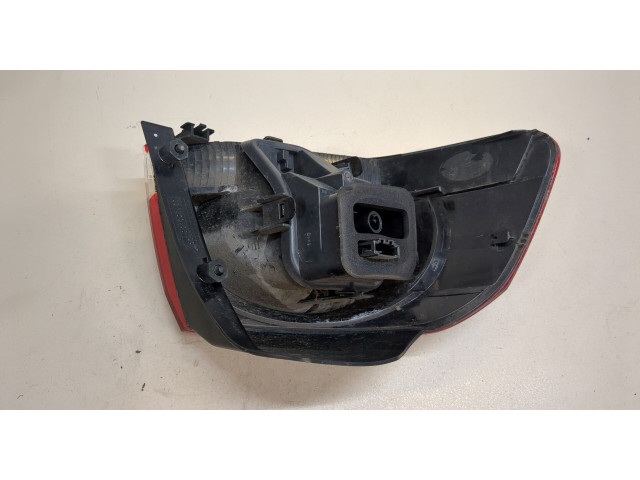 Задний фонарь          