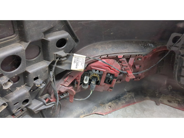 Бампер  Peugeot 5008 2009-2016 передний   