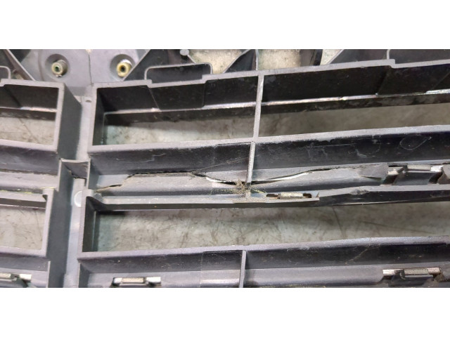 Решетка радиатора  Mercedes C W204 2006-2015          