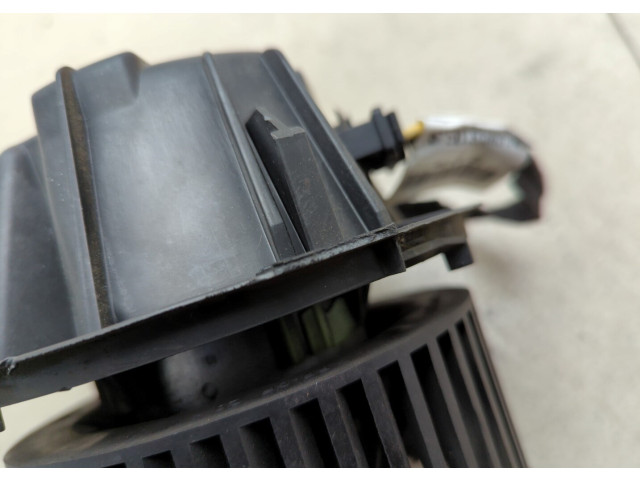 Моторчик печки Dacia Sandero 2008-2012