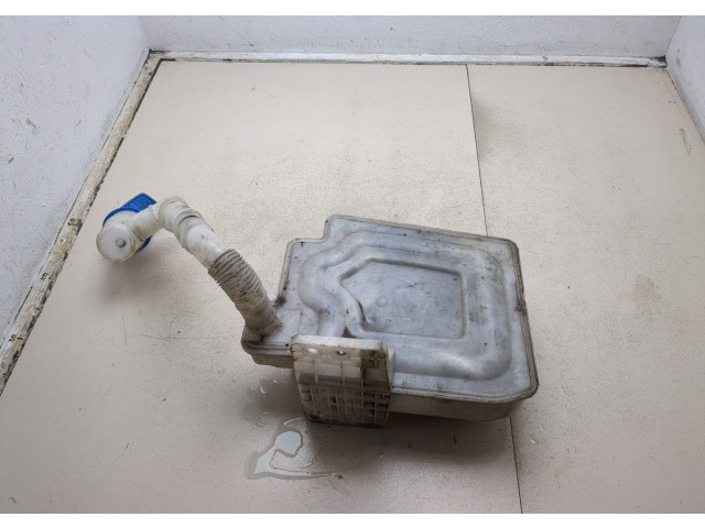 Бачок омывателя  Volkswagen Golf 6 2009-2012 1K0955453Q   