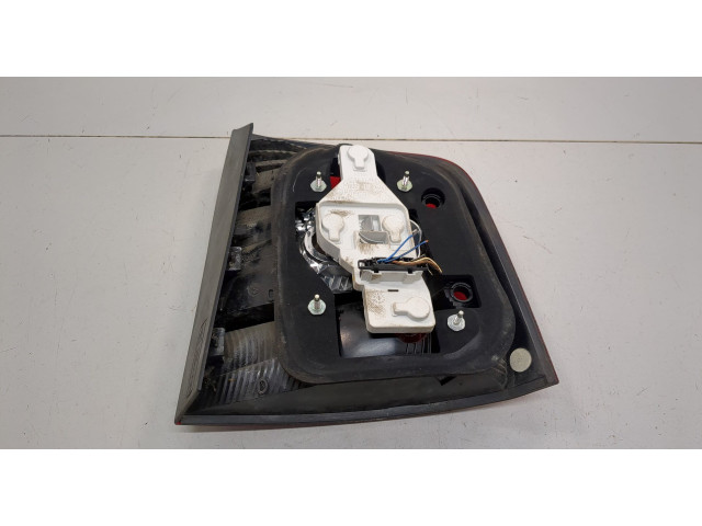 Задний фонарь