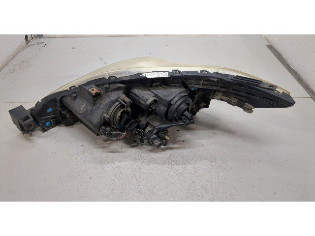 Фара передняя  Mazda 5 (CR) 2005-2010 правая 