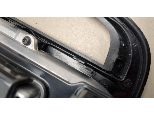 Дисплей бортового компьютера  Volvo XC40        