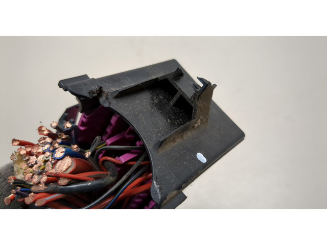 Блок предохранителей Skoda Fabia 2007-2014