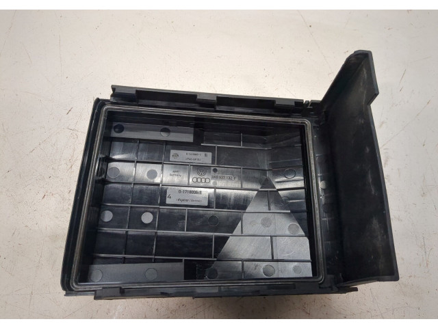 Крышка блока предохранителей Volkswagen Golf Plus 1K0937132F