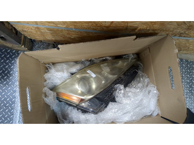 Фара передняя Lexus IS 2005-2013 правая