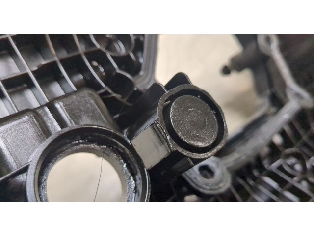 Клапанная крышка двигателя ДВС BMW 3 E46 1998-2005 1.8