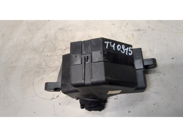 Блок предохранителей Skoda SuperB 2008-2015 1.6