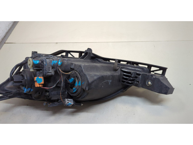 Фара передняя Mazda 3 (BK) 2003-2009 правая