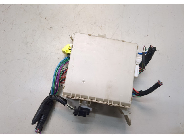 Блок предохранителей Toyota Highlander 1 2001-2007