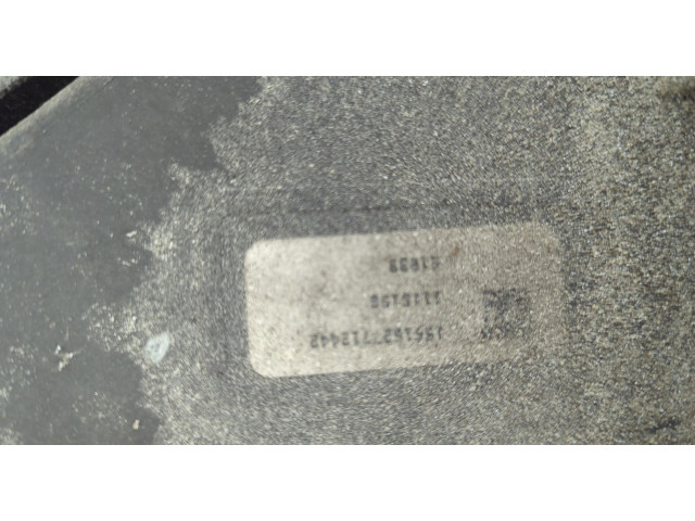 Вентилятор радиатора  Jeep Commander 2006-2010           