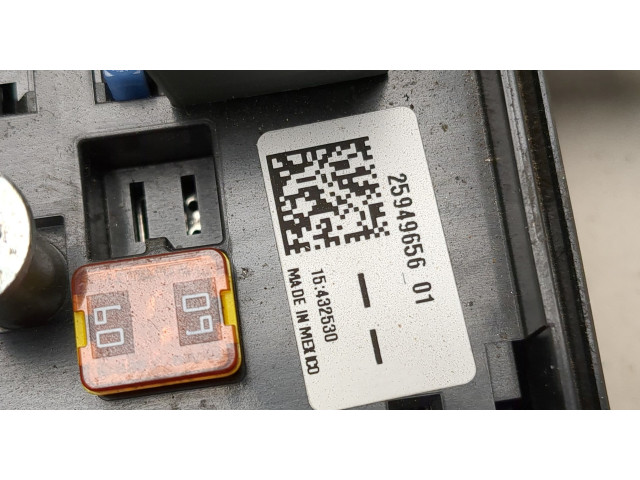 Блок предохранителей  Chevrolet Tahoe 2006-2014         