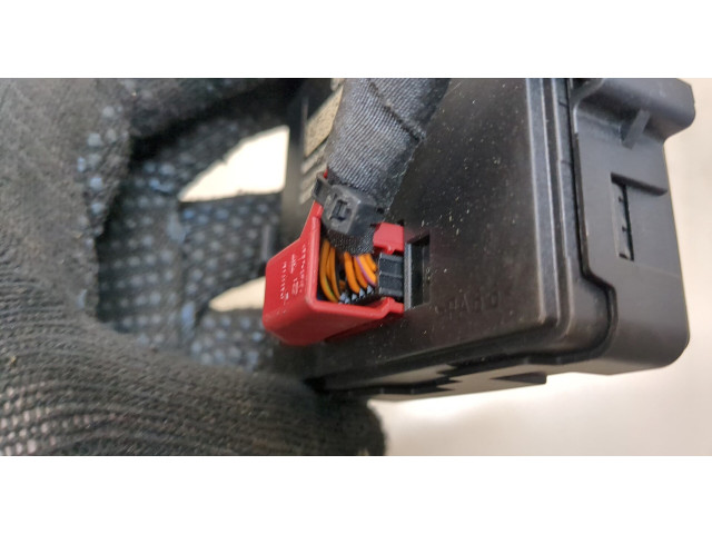 Блок комфорта  Volkswagen Passat 8 2015-          