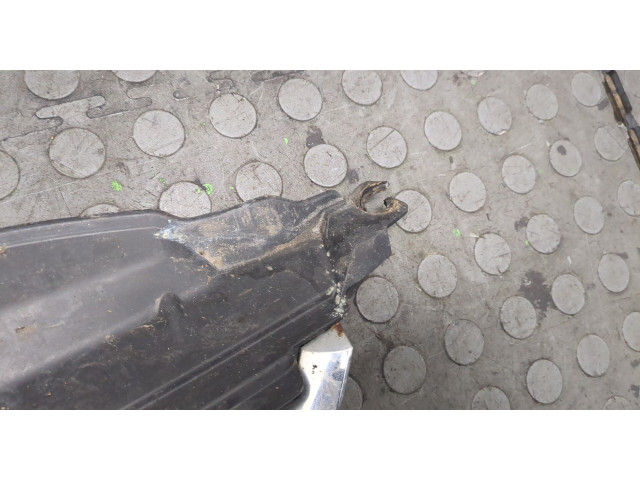 Решетка радиатора  Mazda 5 (CR) 2005-2010            