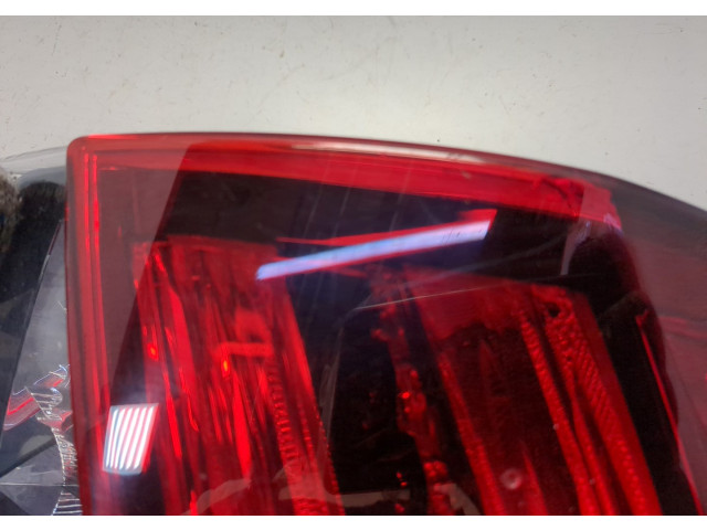 Задний фонарь 8155148370