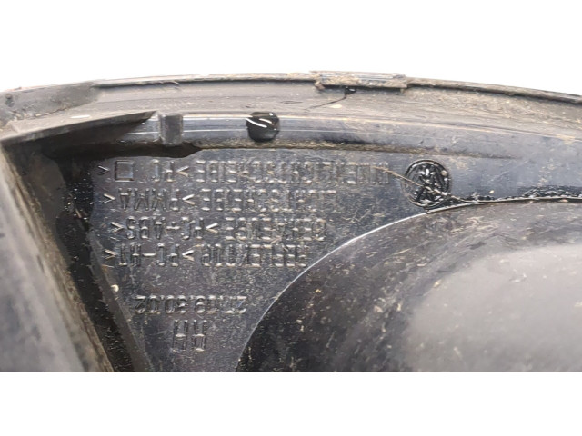 Задний фонарь          