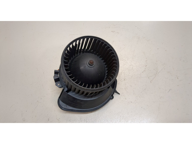 Моторчик печки  Fiat Punto Evo 2009-2012        