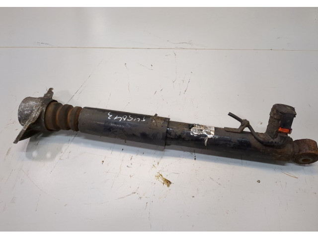 Стойка амортизатора  Volkswagen Passat CC 2012-2017      