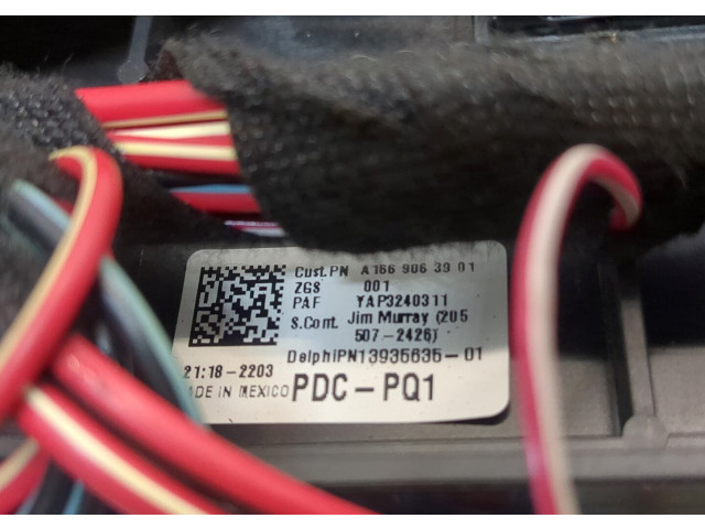 Блок предохранителей  Mercedes GL X166 2012-2016         