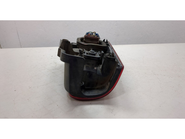 Задний фонарь          