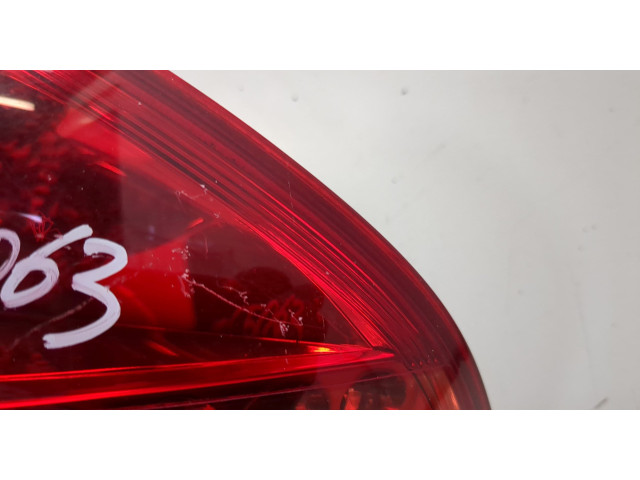 Задний фонарь          