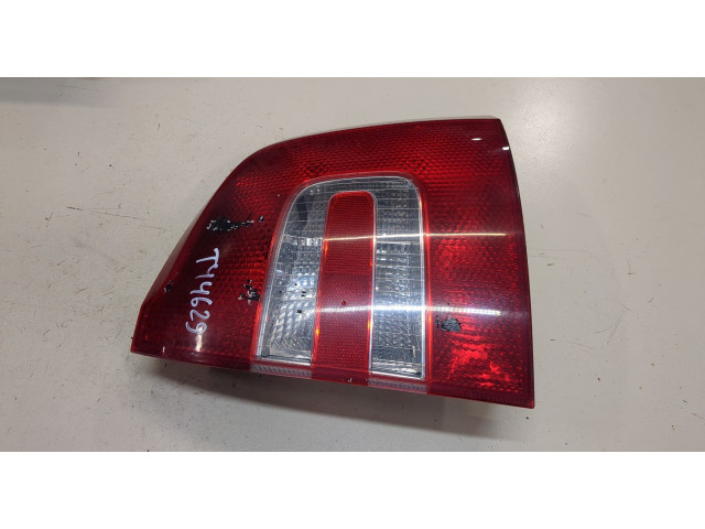 Задний фонарь          