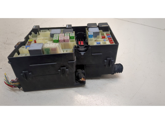 Блок предохранителей  Ford Focus 3 2011-2015      AV6T14A142AB   