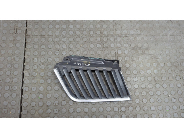 Решетка радиатора Mitsubishi L200 2006-2015