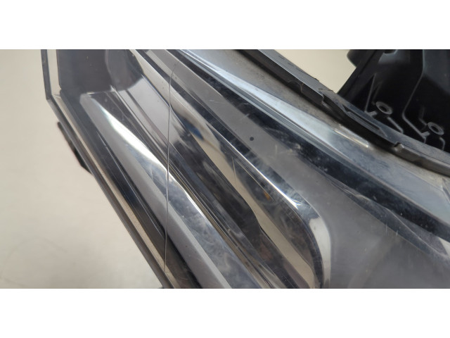 Фара передняя Mitsubishi Outlander 2012-2021 правая